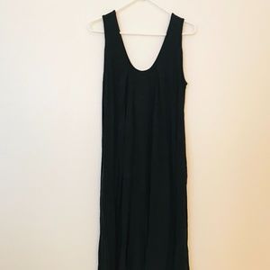 Nursing jumpsuit with pockets
